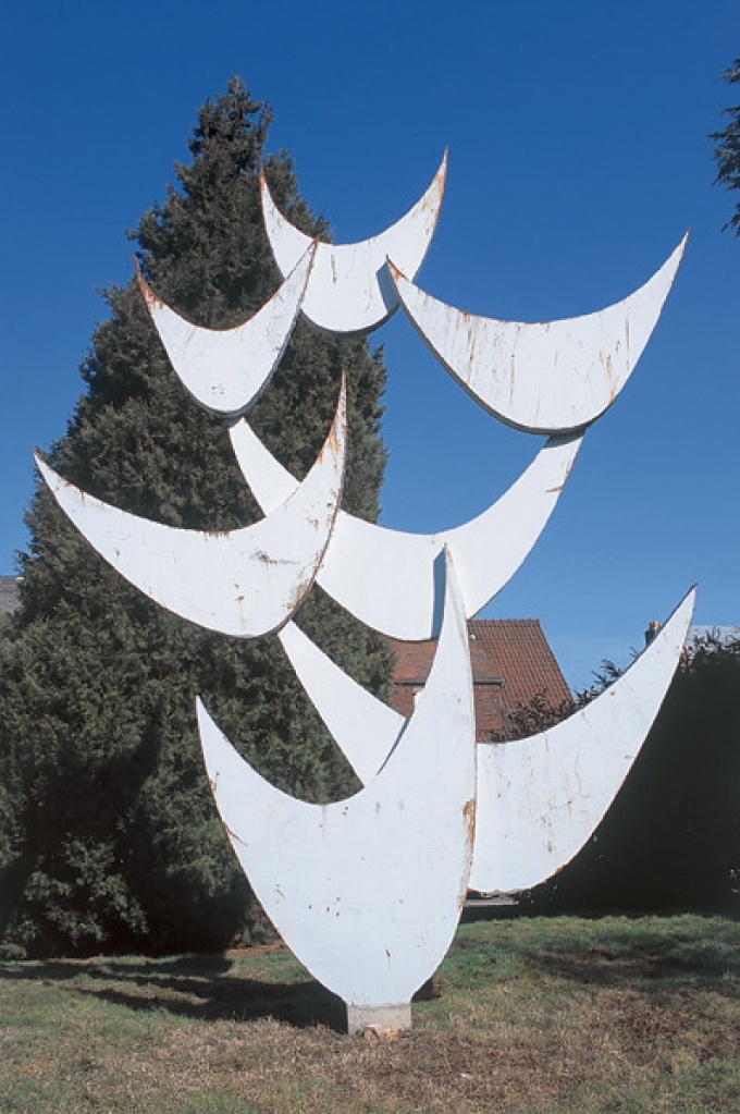 Envol, Sculpture en acier peint